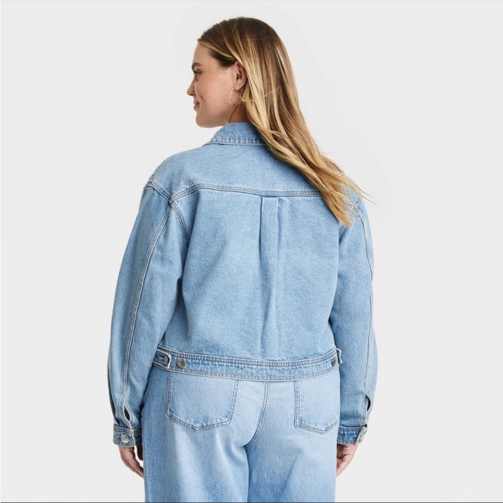 Universal Thread Blue Denim Jean Jacket Cropped Fit - Picture 2 of 16
